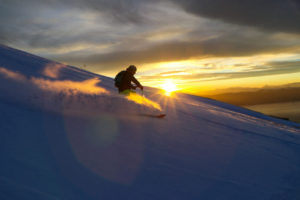 catski macedonië freeride tourski splitboard ski snowboard winter winteravontuur poeder sneeuw groepsreis individuele reis solo avontuur avontuurlijke shar popova shapka scardus skopje  balkan