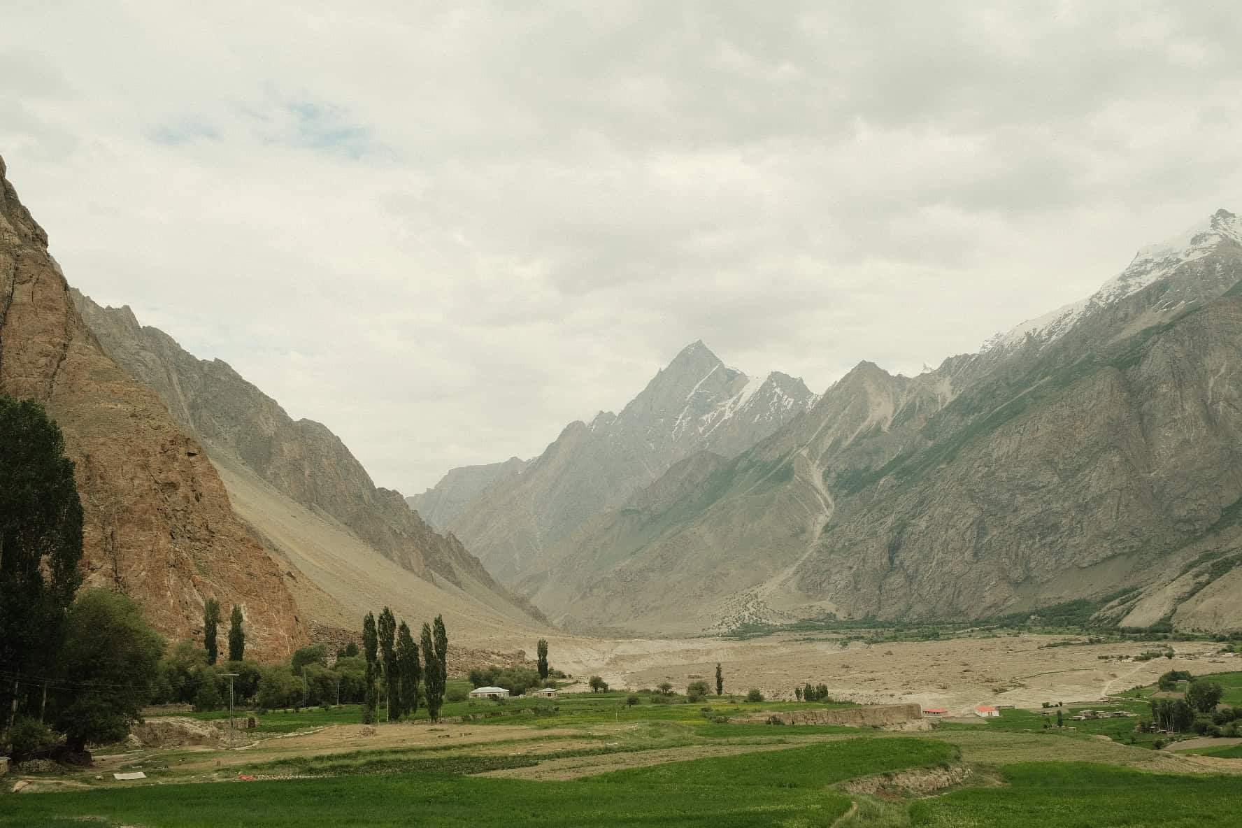 Pakistan Karakoram Trekking The Wildlinger K2 basecamp Broad Peak basecamp Gondogoro La